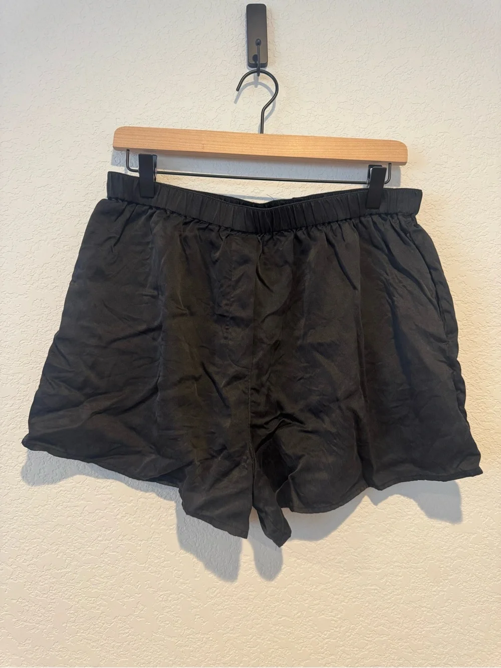 Lunya Washable Silk Button Up Short Set - Picture 6 of 9